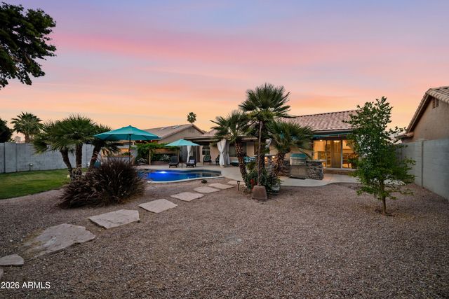 780 S PINEVIEW Drive, Chandler, AZ 85226
