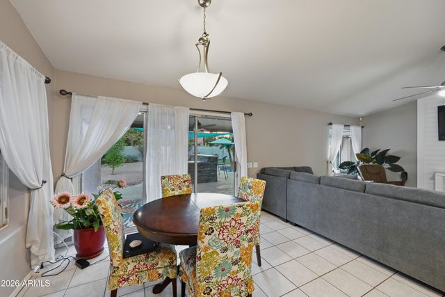 780 S PINEVIEW Drive, Chandler, AZ 85226