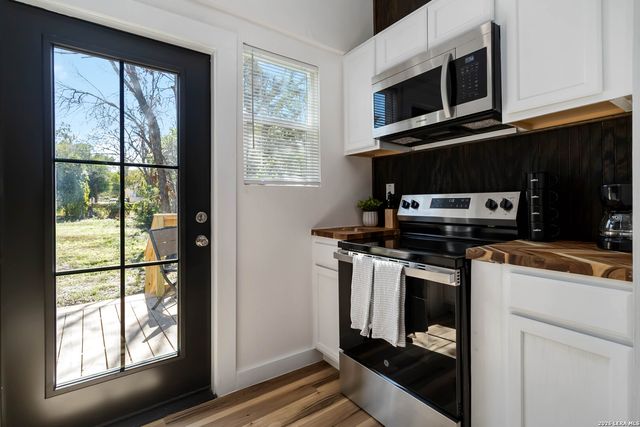 208 COLEMAN ST, San Antonio, TX 78208