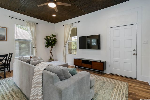 208 COLEMAN ST, San Antonio, TX 78208