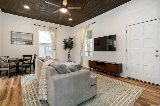208 COLEMAN ST, San Antonio, TX 78208