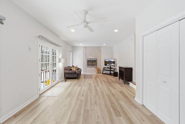 2 Grove St, Framingham, MA 01701