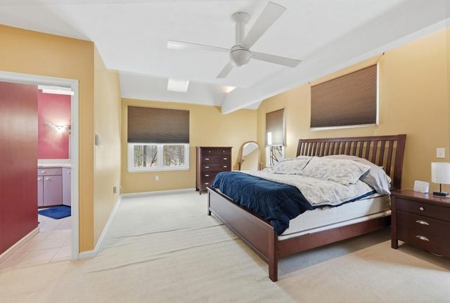 2 Grove St, Framingham, MA 01701