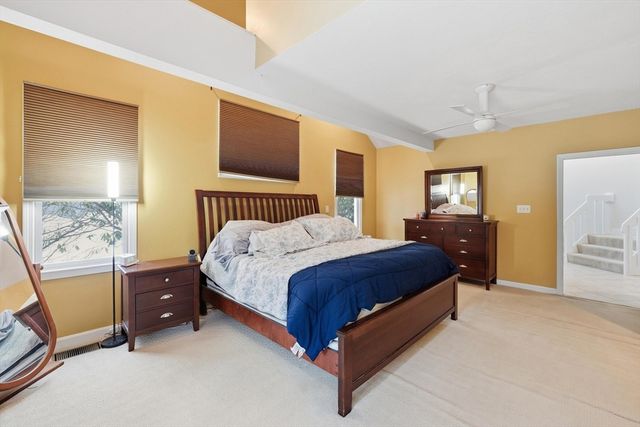 2 Grove St, Framingham, MA 01701