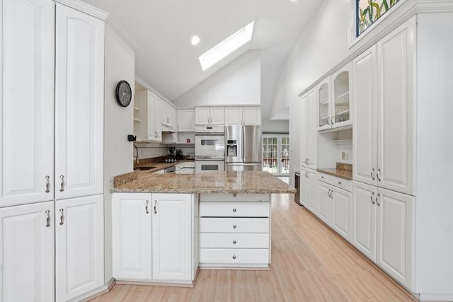 2 Grove St, Framingham, MA 01701