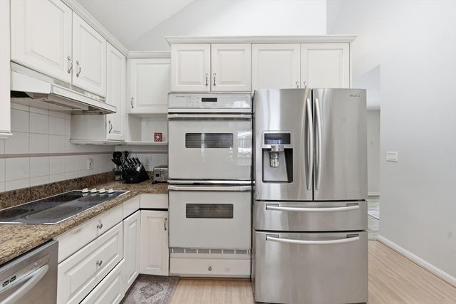 2 Grove St, Framingham, MA 01701