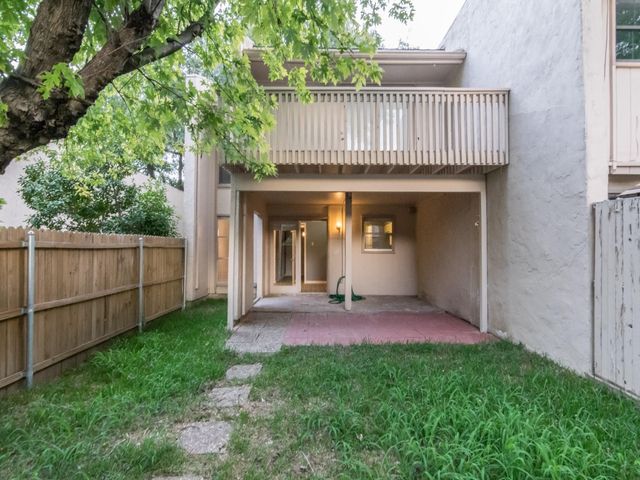 317 Valley Park Drive, Garland, TX 75043