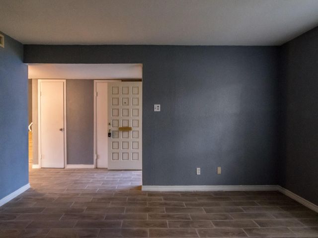 317 Valley Park Drive, Garland, TX 75043