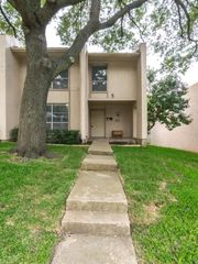 317 Valley Park Drive, Garland, TX 75043