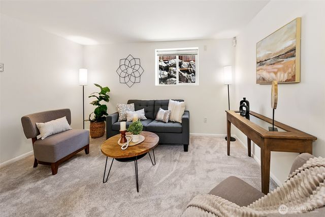 2126 N 86th Street, Seattle, WA 98103