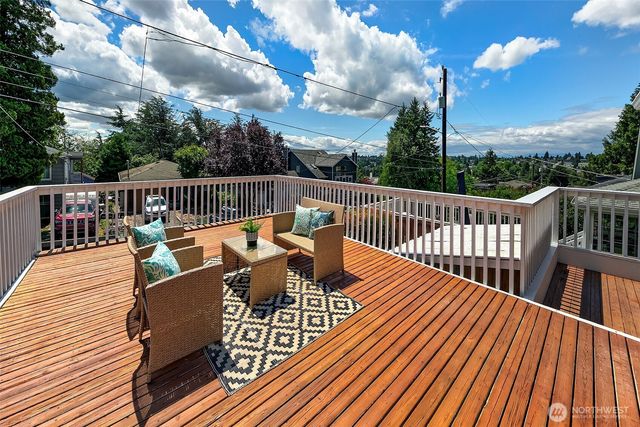 2126 N 86th Street, Seattle, WA 98103
