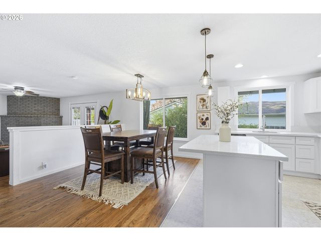 13525 Sw 24TH St, Beaverton, OR 97008