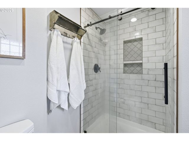 13525 Sw 24TH St, Beaverton, OR 97008