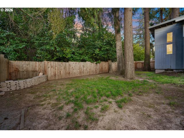 13525 Sw 24TH St, Beaverton, OR 97008