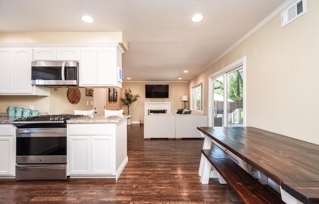 8377 Seeno Ave, Granite Bay, CA 95746