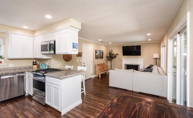 8377 Seeno Ave, Granite Bay, CA 95746