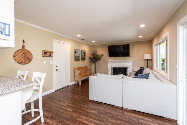 8377 Seeno Ave, Granite Bay, CA 95746