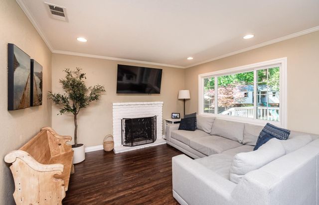 8377 Seeno Ave, Granite Bay, CA 95746