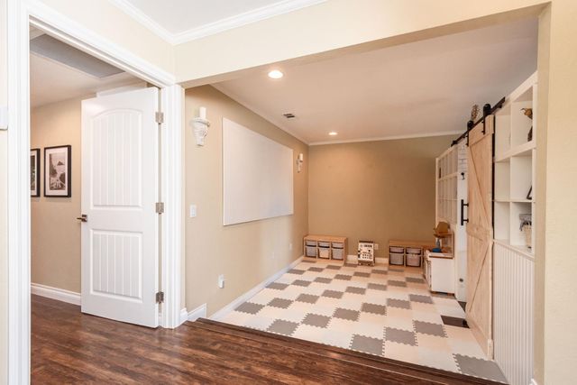 8377 Seeno Ave, Granite Bay, CA 95746