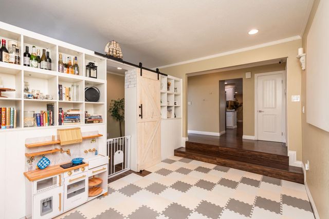8377 Seeno Ave, Granite Bay, CA 95746