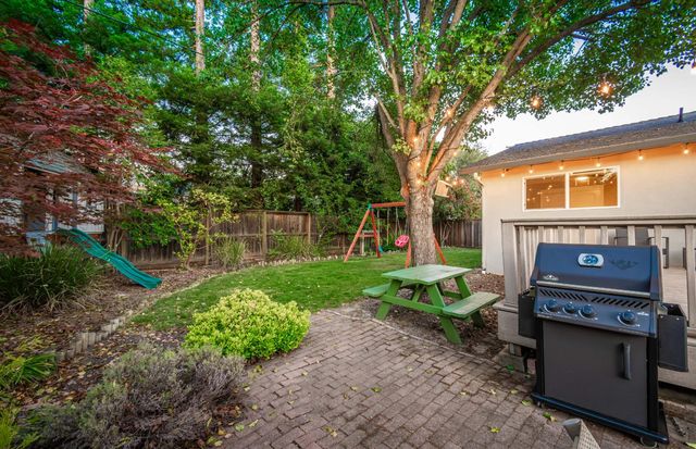 8377 Seeno Ave, Granite Bay, CA 95746