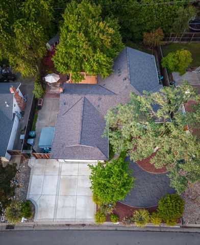 8377 Seeno Ave, Granite Bay, CA 95746
