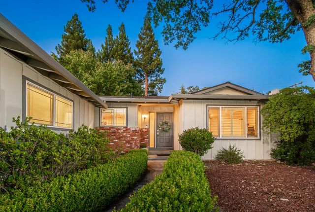 8377 Seeno Ave, Granite Bay, CA 95746