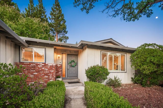 8377 Seeno Ave, Granite Bay, CA 95746