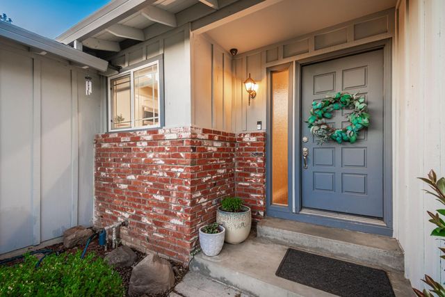 8377 Seeno Ave, Granite Bay, CA 95746
