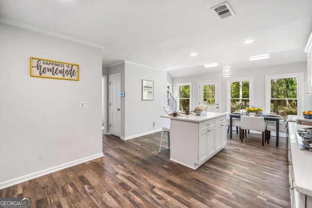 745 Princeton Mill Run, Marietta, GA 30068