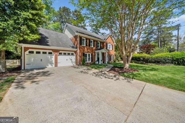 745 Princeton Mill Run, Marietta, GA 30068