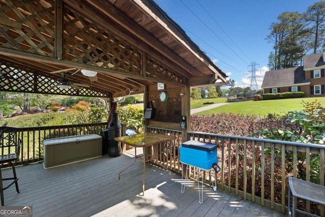 745 Princeton Mill Run, Marietta, GA 30068