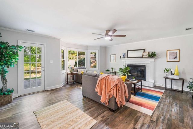 745 Princeton Mill Run, Marietta, GA 30068