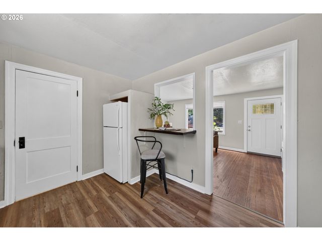 3041 ELMIRA Rd, Eugene, OR 97402