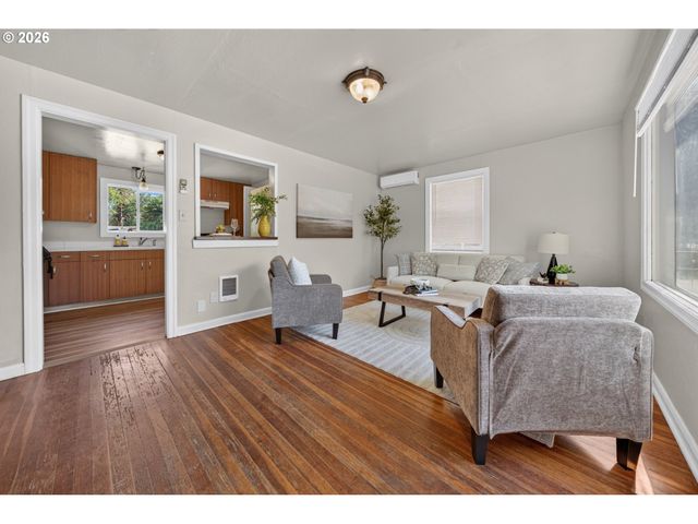3041 ELMIRA Rd, Eugene, OR 97402