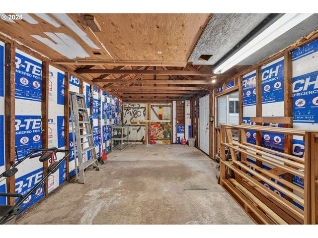 3041 ELMIRA Rd, Eugene, OR 97402