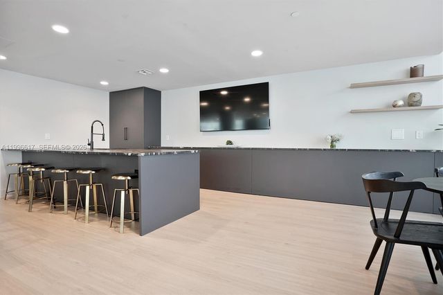 350 NE 24th St 1007, Miami, FL 33137