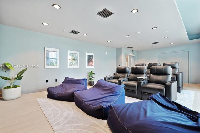 350 NE 24th St 1007, Miami, FL 33137