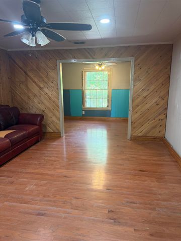 1407 Valley Dr., Longview, TX 75601