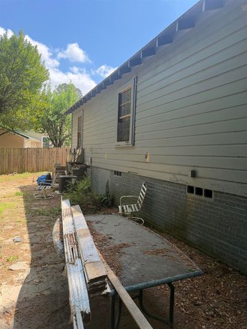 1407 Valley Dr., Longview, TX 75601