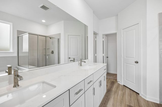 634 Amber Falls Drive, Montgomery, TX 77356