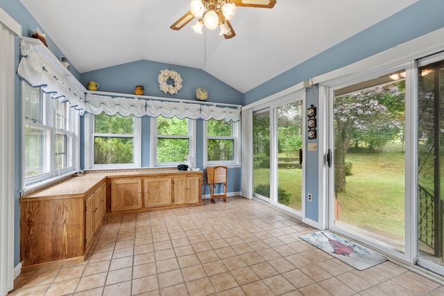 55 Lisa Dr, Leominster, MA 01453
