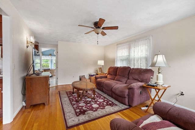 55 Lisa Dr, Leominster, MA 01453