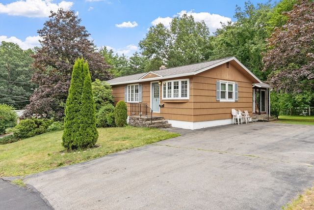55 Lisa Dr, Leominster, MA 01453