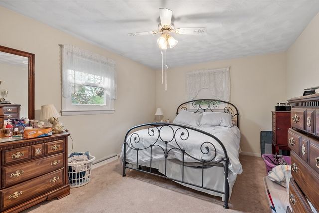 55 Lisa Dr, Leominster, MA 01453