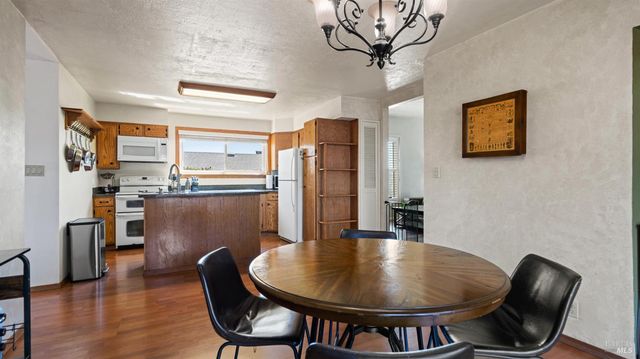 2048 E 3rd St, Benicia, CA 94510