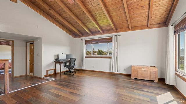 2048 E 3rd St, Benicia, CA 94510