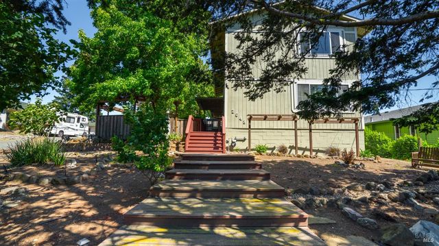 2048 E 3rd St, Benicia, CA 94510