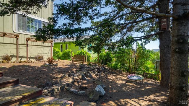 2048 E 3rd St, Benicia, CA 94510