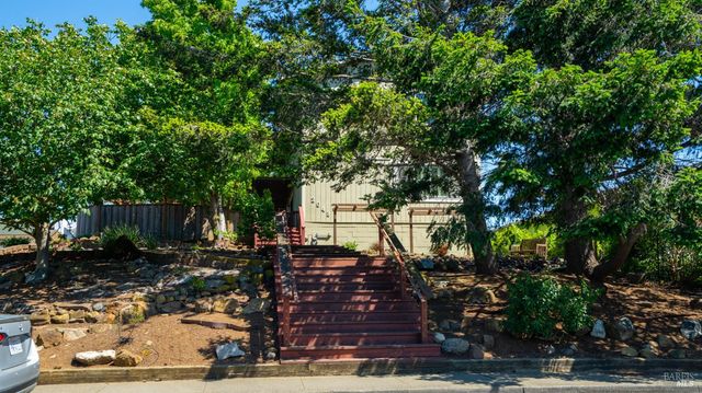 2048 E 3rd St, Benicia, CA 94510